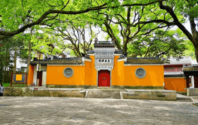 2025普陀山旅游最佳时间：普陀山旅游最佳季节和四季景点推荐
