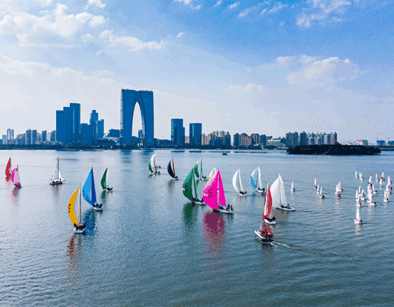 苏州-金鸡湖丨乘船游湖，探索湖心岛屿与周围美丽风景