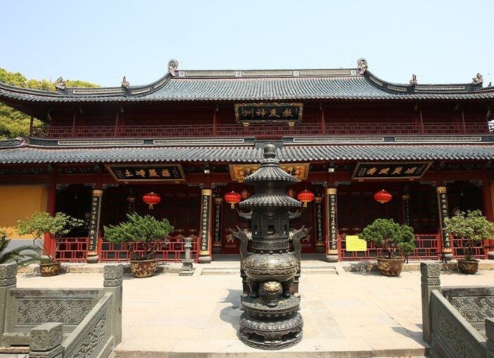 普济寺内景