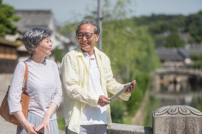 四川老年主题游丨轻松享受悠闲时光，探索四川的自然与文化遗产