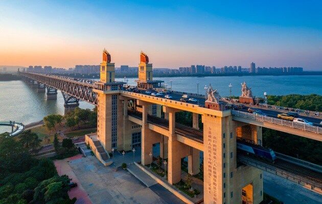 2025南京旅游地铁出行攻略：南京地铁线路沿线景点介绍