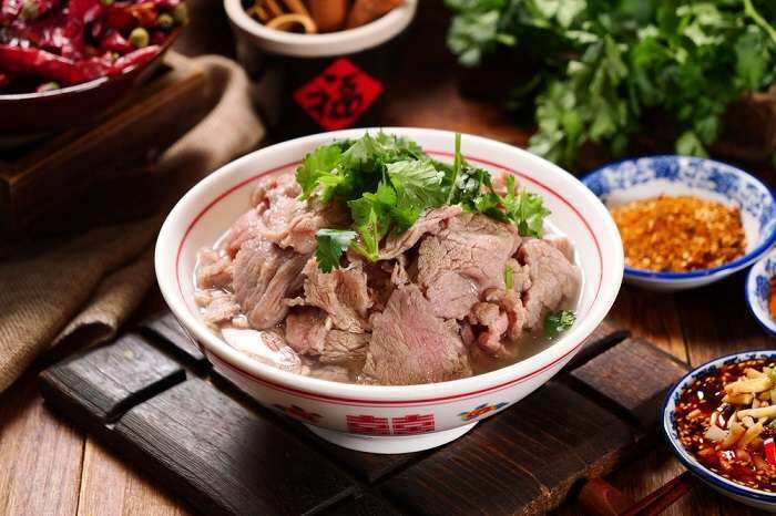 乐山美食-跷脚牛肉
