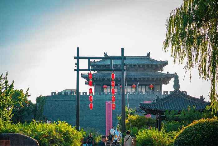 东关街