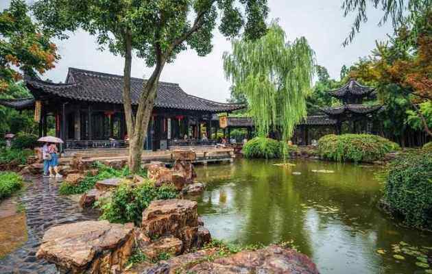 扬州的旅游高峰期是什么时候？