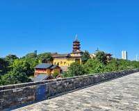 南京的栖霞山有哪些景点？