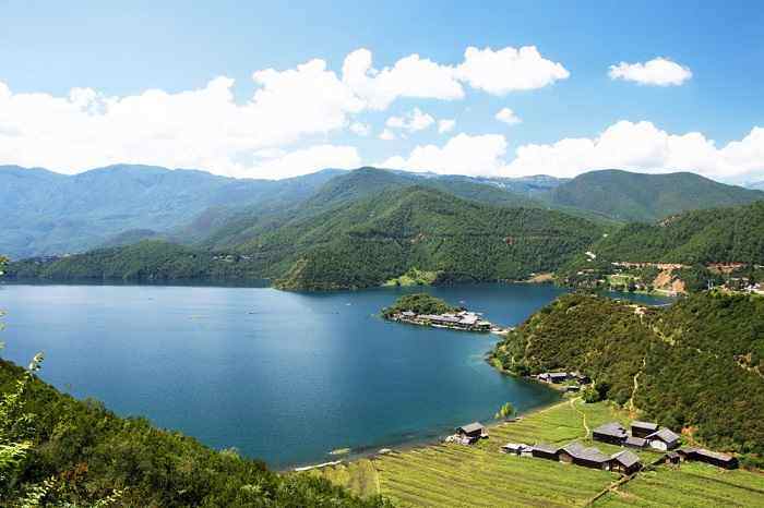泸沽湖