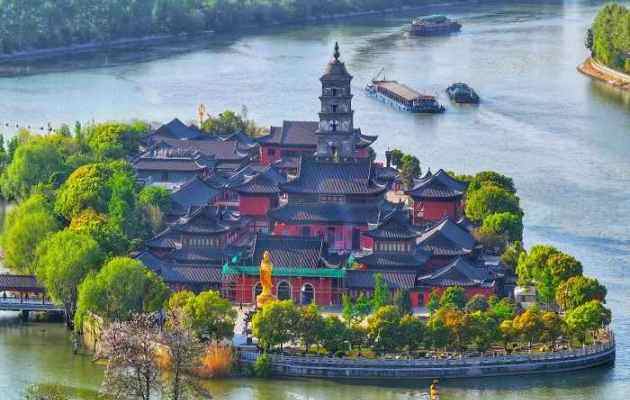 2025杭州旅游天气与穿衣指南：最佳旅游季节与穿衣建议