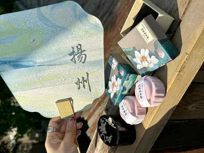 2025年扬州旅游礼品：为亲友挑选最具扬州特色的纪念品