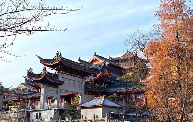 南京-鸡鸣寺丨一场静谧的祈福之旅，感受千年古刹的禅意与美景