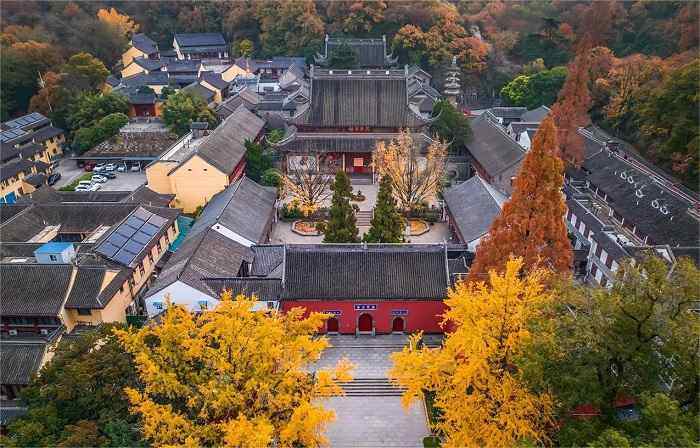 南京-栖霞山丨古寺与红叶相伴的自然胜地