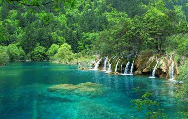 九寨沟的最佳旅行季节是什么时候？
