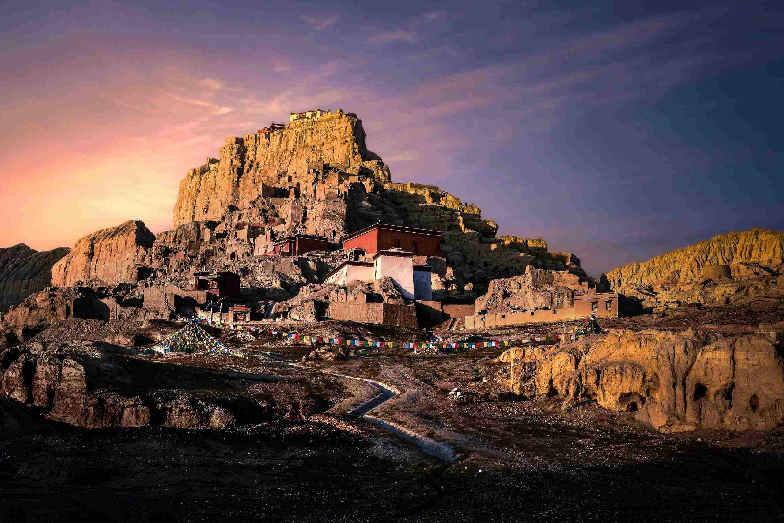 阿里-古格王朝遗址