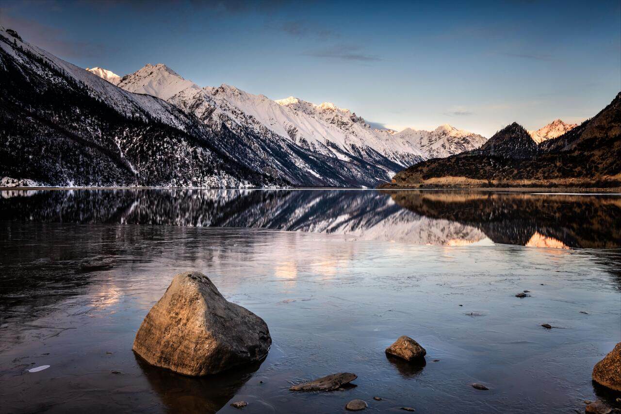 然乌湖-日出之美
