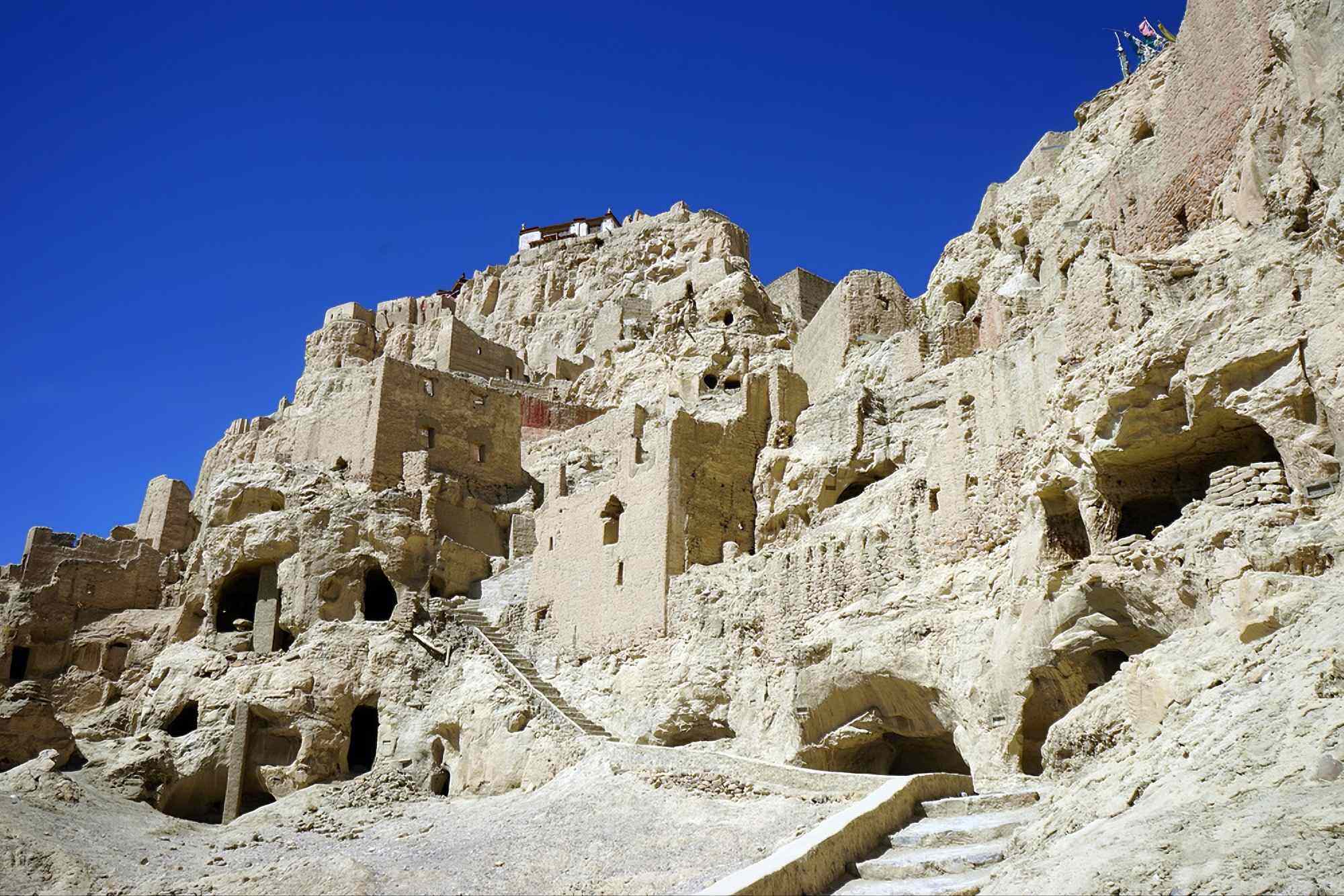 西藏-阿里古格王朝遗址